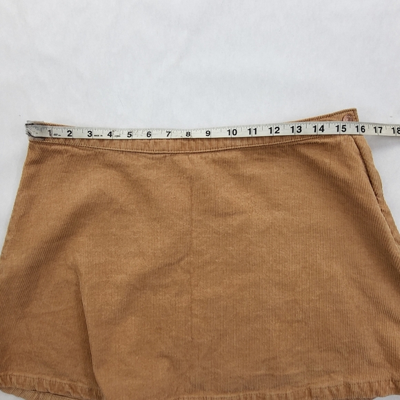 FOREVER 21 Beige CORDUROY Mini Skirt STRETCH Side Zipper Size 30 - Picture 4 of 6
